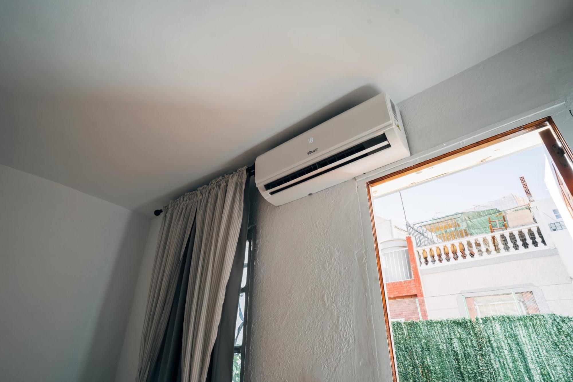 Atp San Cristobal A 5 Minutos De Puerta Purchena - Alcazaba - Catedral - Wifi Gratis! Villa Almeria Luaran gambar